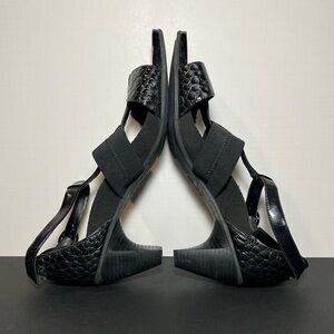 Elegant Black Wedge Shoes with Crisscross Straps